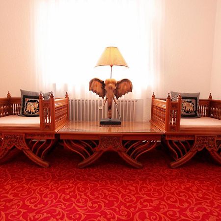 Hotel Pfauen ウムキルヒ エクステリア 写真