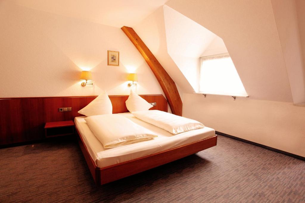 Hotel Pfauen ウムキルヒ エクステリア 写真